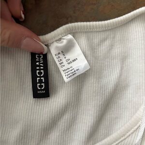 H&M Divided White Ribbed Top